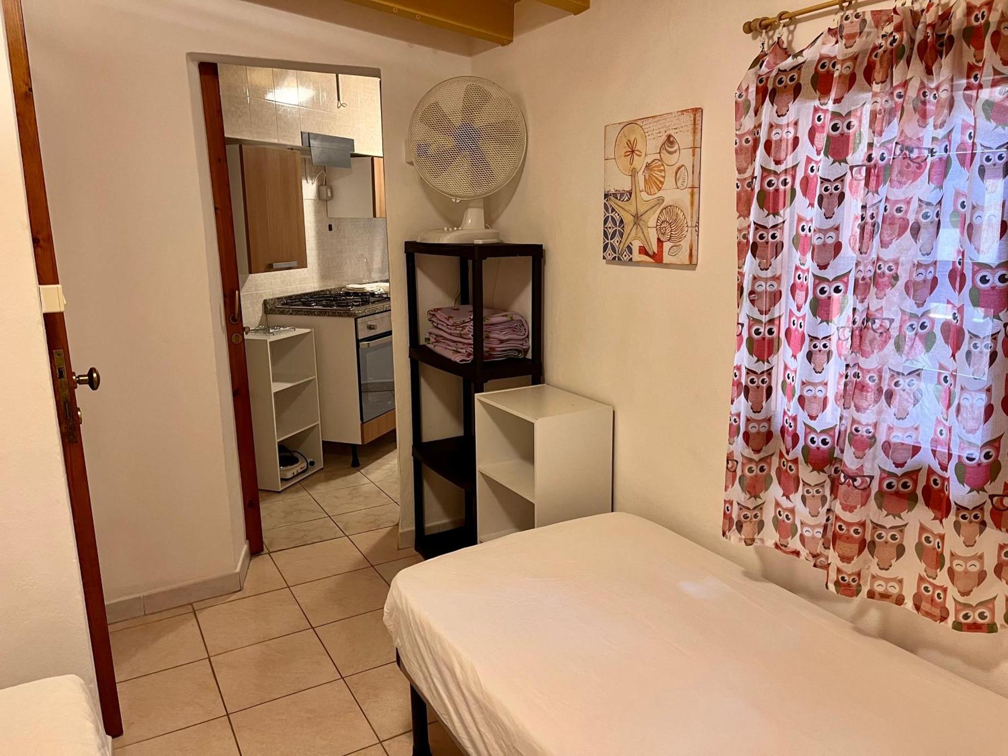 Rustico Porto Pino 30 Mt Dalla Spiaggia Екстер'єр фото