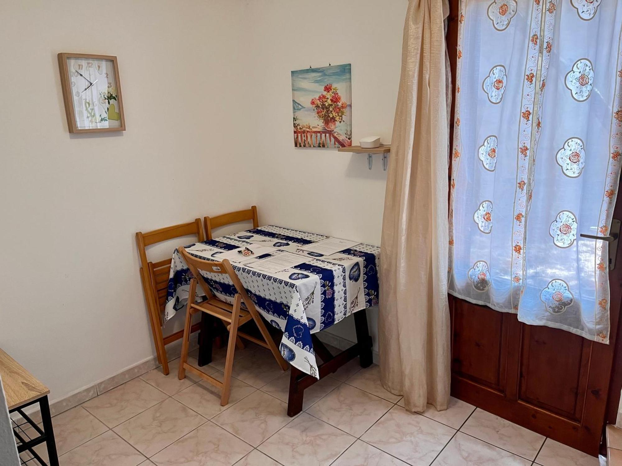 Rustico Porto Pino 30 Mt Dalla Spiaggia Екстер'єр фото